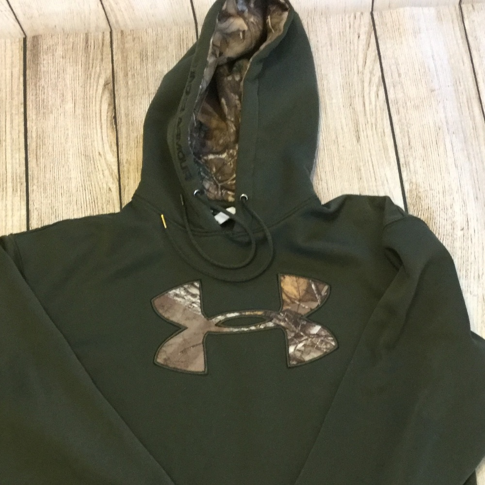 Under Armour pullover sweatshirt Men’s camouflage